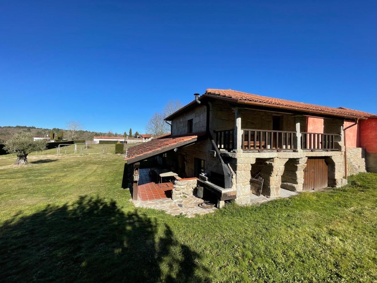 Casa De Campo Con Piscina, Entera O Por Habitaciones Amoeiro Екстериор снимка